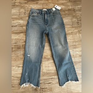 NWT Abercrombie & Fitch Ultra High Rise Kick Flare Jean size 10